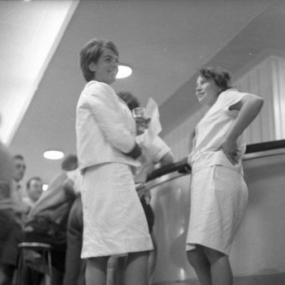 Merle Thornton and Rosemary Bognor protesting at the Regatta Hotel in 1965. Photo: The Courier-Mail